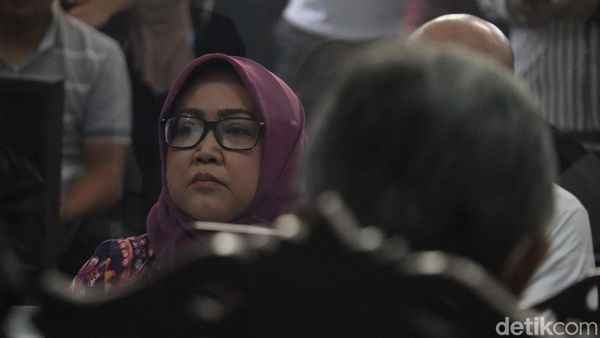 Penampakan Ade Yasin di Sidang Dugaan Suap Pegawai BPK Jabar