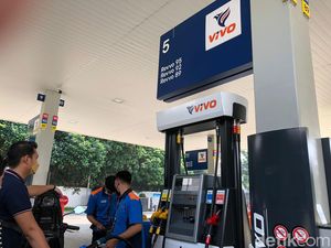 SPBU Swasta Diminta Cepat Serap BBM dari Pertamina SPBU Swasta Diminta Cepat Serap BBM dari Pertamina