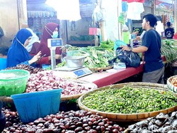 BBM Naik, Harga Bahan Pokok di Karawang Masih Stabil