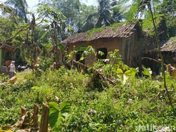 Suasana Desa Tak Berpenghuni di Magelang