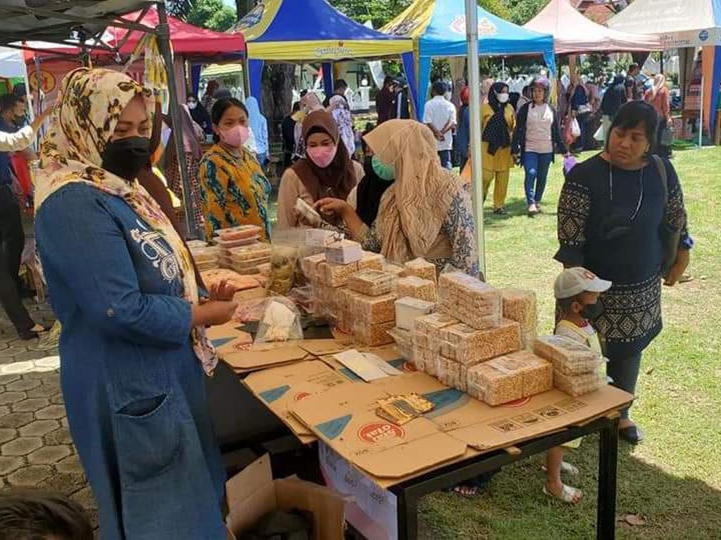 Revitalisasi Program Pengembangan UMKM Revitalisasi Program Pengembangan UMKM