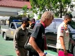 Bule Aussie Telantar di Badung Dideportasi-Masuk Daftar Cekal