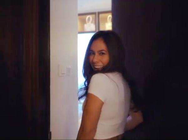 7 Potret Kamar Tidur Wulan Guritno, Mewah & Elegan Berhias Koleksi Tas Mahal