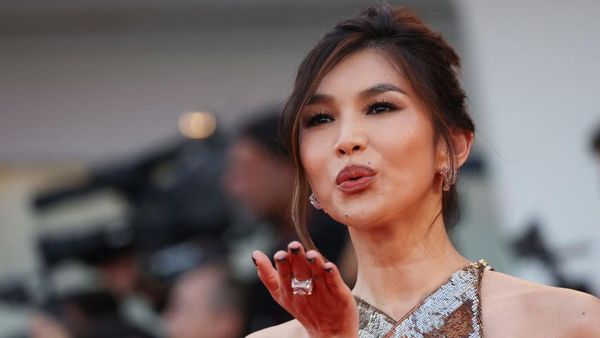 Gemma Chan Sang Mutiara Asia yang Memikat