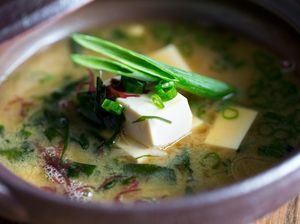 5 Makanan Sehari-hari Ini Dianggap Suci, Ada Tahu dan Mentega 5 Makanan Sehari-hari Ini Dianggap Suci, Ada Tahu dan Mentega