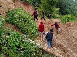 3 Hari Kampung Terisolir Longsor, Warga di Sidrap Mulai Krisis Pangan