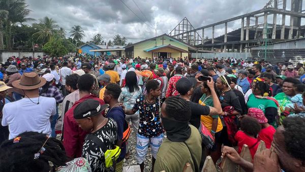 Aksi Warga Papua Geruduk DPRD Mimika