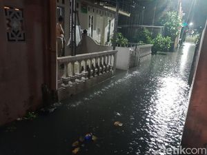 Lapor Pak Wali! Hujan Sebentar Medan Tembung Banjir Lapor Pak Wali! Hujan Sebentar Medan Tembung Banjir