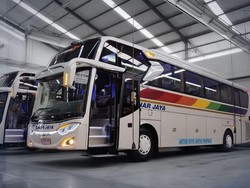 PO Sinar Jaya Tambah 4 Bus Baru, Sasis Mercy Berbalut Bodi Adiputro