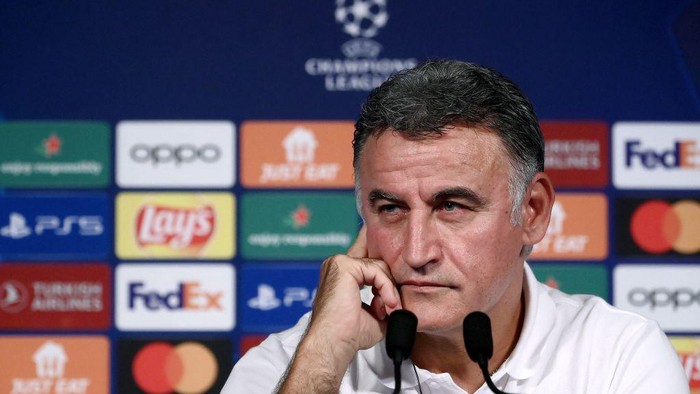 Paris Saint-Germains French head coach Christophe Galtier attends a press conference at the Parc des Princes stadium in Paris on September 5, 2022 on the eve of the UEFA Champions League football match between Paris Saint-Germain and Juventus Turin. (Photo by FRANCK FIFE / AFP) (Photo by FRANCK FIFE/AFP via Getty Images)