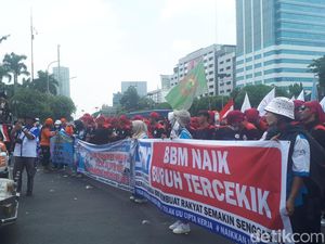 Massa Demo Sindir Puan: Dulu Nangis BBM Naik Seolah Berpihak ke Rakyat