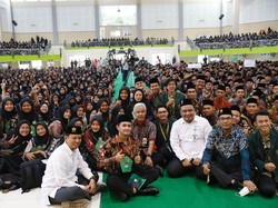 Ganjar Ajak Mahasiswa Berpikir Kritis dan Semangat Cegah Korupsi