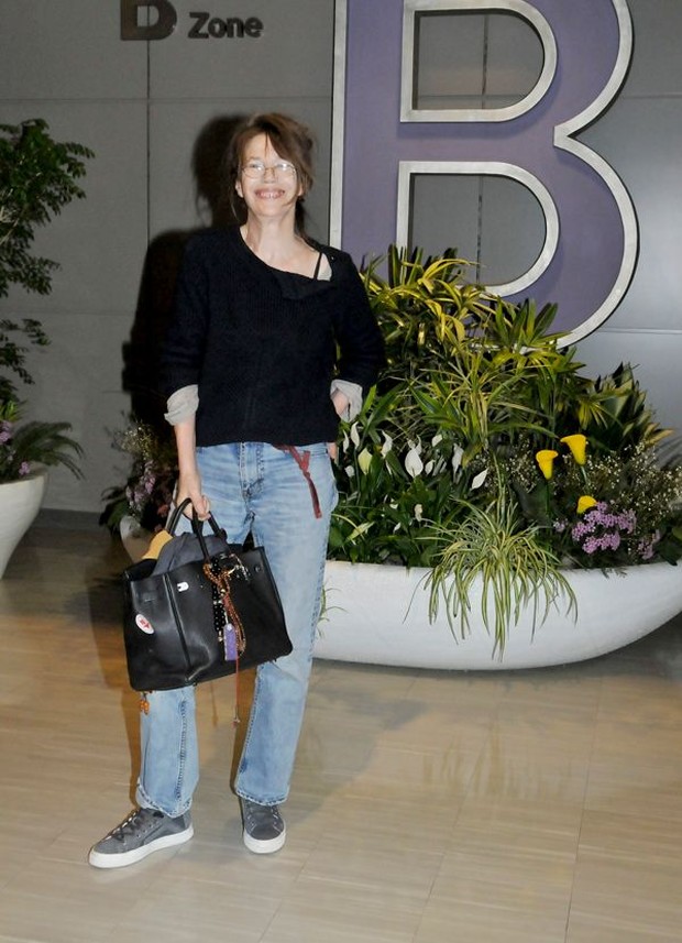 Airport style Jane Birkin/
