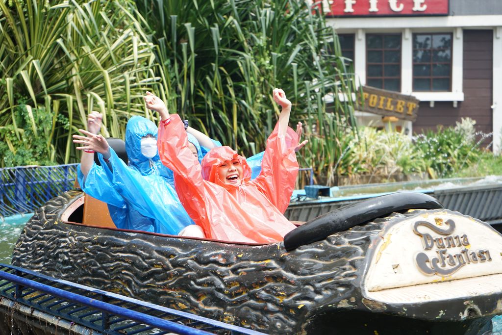 Happy Bye Bye UV: Battlefield Mission with Emina Sun Battle