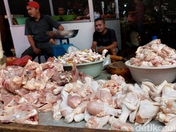 Harga Ayam Makin Mahal Gara-gara BBM Naik, Tembus Rp 42.000/Ekor