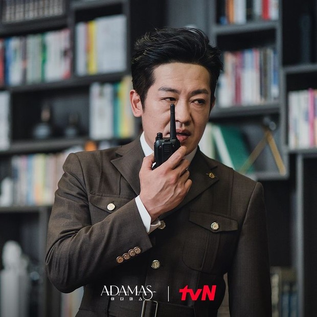 Heo Sung Tae in the drama Adamas/ Photo: instagram.com/tvn_drama