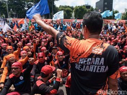 Ada Demo Buruh, Simak Rekayasa Lalin di Sekitar Patung Kuda-Gedung DPR