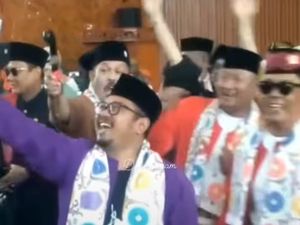 Kritik Berdatangan Saat Anggota DPRD Depok Viral Joget-jogetan Kritik Berdatangan Saat Anggota DPRD Depok Viral Joget-jogetan