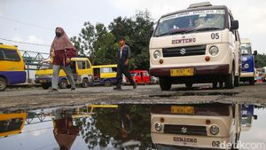 Asyik... Naik Angkot Si Benteng dan Bus Tayo di Tangerang Gratis Lho
