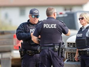 Penusukan Massal Kanada, 1 Pelaku Ditemukan Tewas-1 Masih Diburu