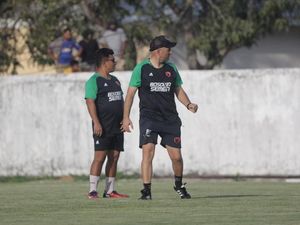 PSM akan Panaskan Mesin Hadapi Persis Solo, Bernardo Pimpin Latihan Perdana PSM akan Panaskan Mesin Hadapi Persis Solo, Bernardo Pimpin Latihan Perdana