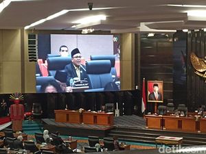 Interupsi Paripurna, PDIP Minta Pemprov DKI Buka Laporan Keuangan Formula E