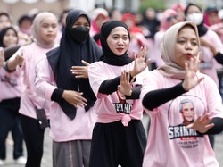Dukung Ganjar Nyapres, Srikandi Ganjar DIY Gelar Zumba Party & Color Run