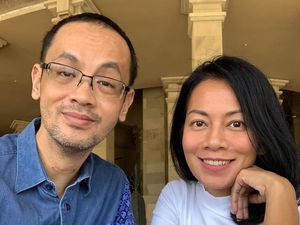 Ungkapan Terdalam Dee Lestari Saksikan Keajaiban Reza Gunawan Dikremasi Ungkapan Terdalam Dee Lestari Saksikan Keajaiban Reza Gunawan Dikremasi