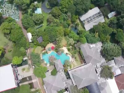 10 Potret Rumah Mewah Sutiyoso, Lahan Luas 3 Hektar Dilengkapi Museum