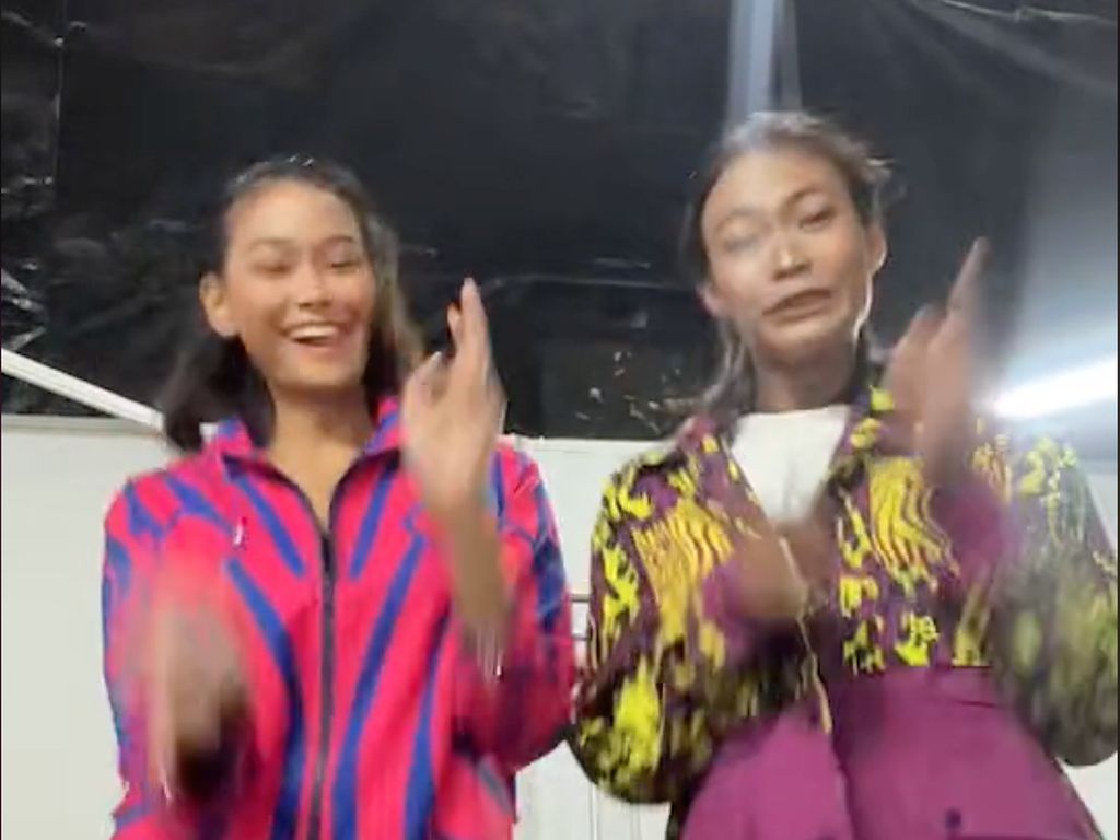 Video Bonge Joget Bareng Sarah Tumiwa Viral, Disebut Mirip Banget Bak Kembar