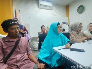 Soimah Ungkap Sejumlah Kejanggalan Anaknya Tewas Dianiaya di Gontor