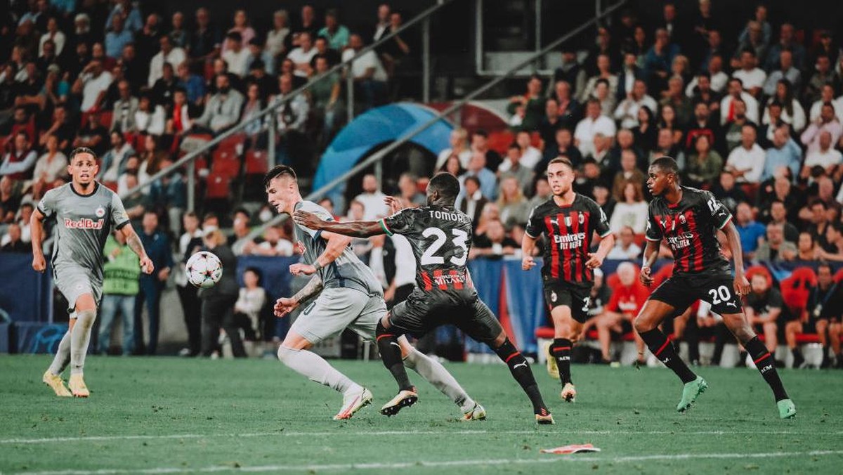 RB Salzburg vs AC Milan berakhir sama kuat. (Foto: FC Red Bull Salzburg via Getty I/Andreas Schaad - FC Red Bull Salzburg)