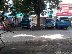 Naiknya Harga BBM Bikin Nasib Angkot Pasuruan di Ujung Tanduk Naiknya Harga BBM Bikin Nasib Angkot Pasuruan di Ujung Tanduk