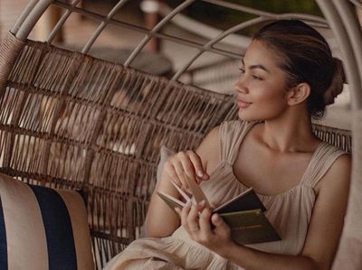 Ariel Tatum Pernah Depresi-Ingin Bunuh Diri, Coba Meditasi Agar Tenang