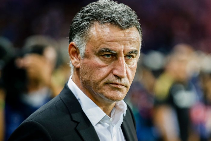 PARIS, FRANCE - SEPTEMBER 06: PSG Head Coach Christophe Galtier getting into the field during the UEFA Champions League group H match between Paris Saint-Germain and Juventus at Parc des Princes on September 6, 2022 in Paris, France. (Photo by Antonio Borga/Eurasia Sport Images/Getty Images)