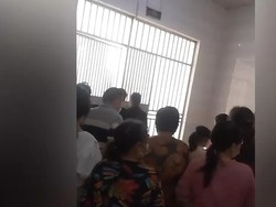 Terjebak di Gedung Akibat Lockdown Saat Gempa, Warga China Marah!