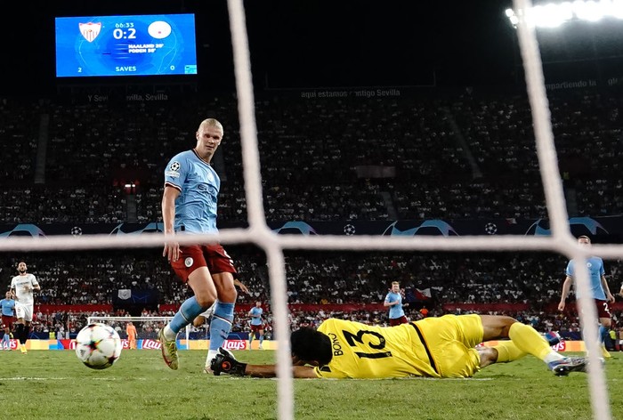 Erling Haaland Manchester City's Erling Haaland scores their side's third goal of the game during the UEFA Champions League Group G match at the Ramon Sanchez Pizjuan Stadium in Seville, Spain. Picture date: Tuesday September 6, 2022. (Photo by Nick Potts/PA Images via Getty Images)