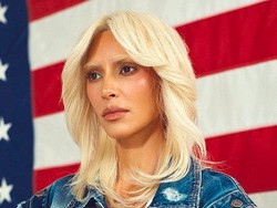 Kim Kardashian Pemotretan dengan Alis Pirang, Hampir Tak Dikenali