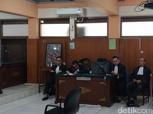 Vonis 12 Tahun Lebih Ringan daripada Tuntutan Jaksa, Bos SPI Tetap Banding Vonis 12 Tahun Lebih Ringan daripada Tuntutan Jaksa, Bos SPI Tetap Banding