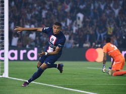 Mbappe dua kali menjebol gawang Juventus. Foto: AFP via Getty Images/FRANCK FIFE