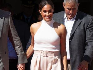 Simpel Minimalis, Harga Outfit Meghan Markle Capai Rp 457 Jutaan