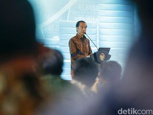 Jokowi Ungkap Alasan Pilih Azwar Anas Jadi MenPAN: Track Record Jelas Jokowi Ungkap Alasan Pilih Azwar Anas Jadi MenPAN: Track Record Jelas