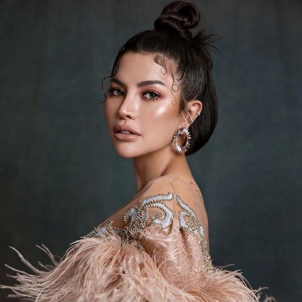 Nikita Mirzani/Foto: Instagram.com/nikitamirzanimarwadi17_ofc Deretan artis yang ditahan saat punya bayi