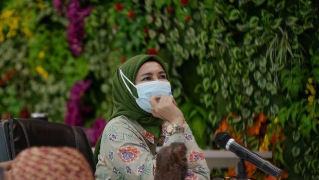 Nur Elly Heriani Rambe Nur Elly Heriani Rambe
