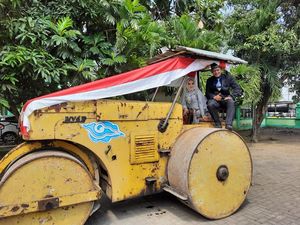 Gokil! Pengantin di Boyolali Naik Stoom ke KUA