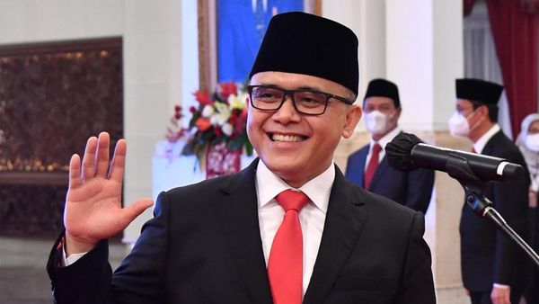 Potret Azwar Anas, dari Bupati Banyuwangi ke Kursi Menteri Jokowi