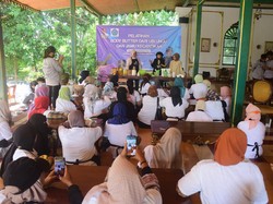 Sahabat Sandi Cirebon Ajak Emak-emak Buat Kosmetik dari Ubi Ungu