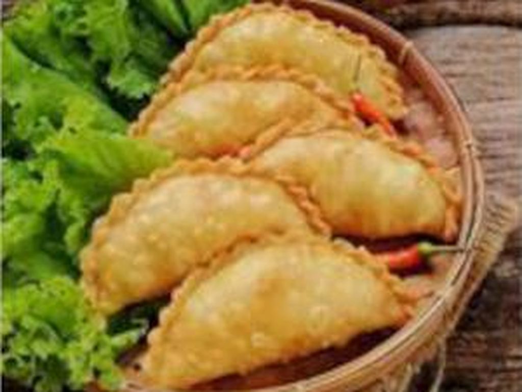 Resep Pembaca: Resep Jalangkote, Pastel Renyah Khas Makassar Resep Pembaca: Resep Jalangkote, Pastel Renyah Khas Makassar