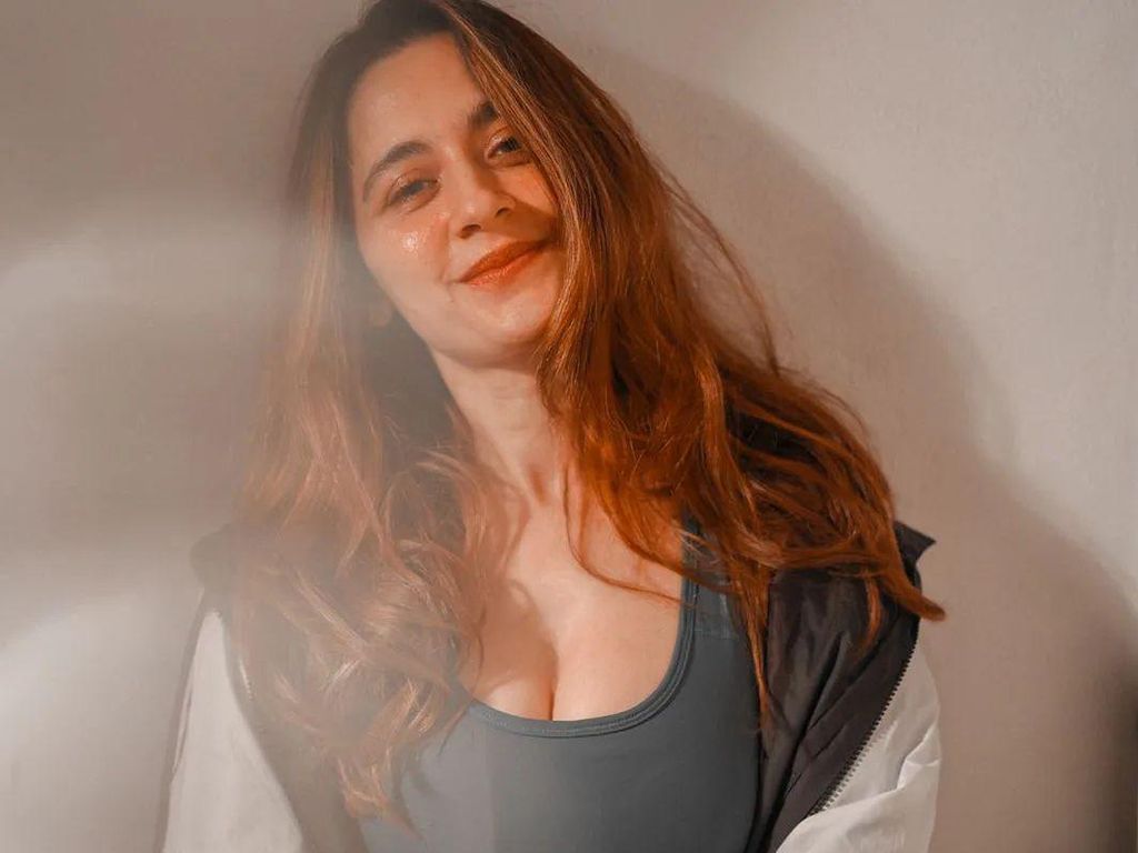 Deretan Bintang India Dicibir karena Terlalu Seksi-Berani Topless di Instagram Deretan Bintang India Dicibir karena Terlalu Seksi-Berani Topless di Instagram