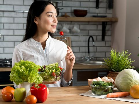 Kurang makan sayur dan buah menjadi penyebab kulit kusam